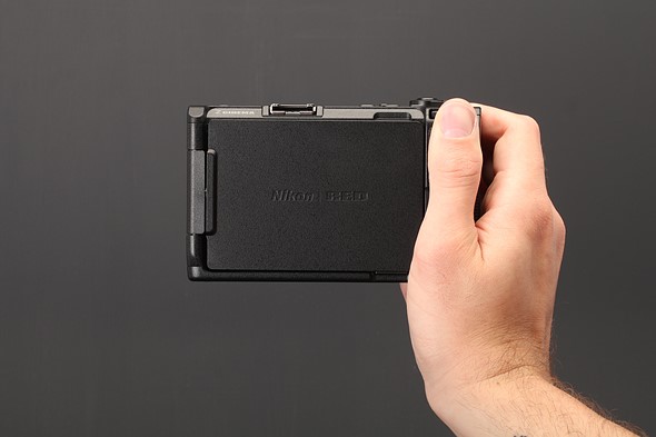 معرفی دوربین نیکون (Nikon ZR) : یک مدل سینمایی با همکاری Red