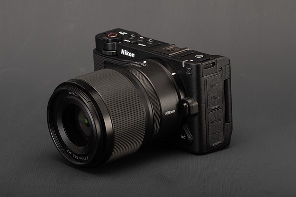 معرفی دوربین نیکون (Nikon ZR) : یک مدل سینمایی با همکاری Red